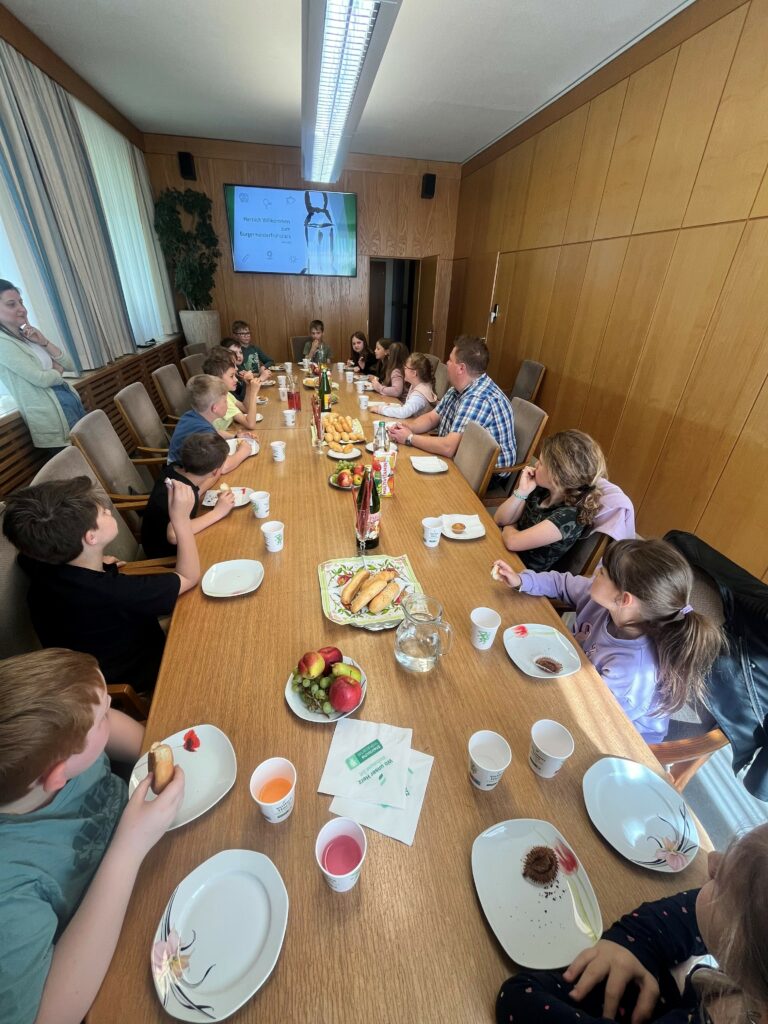 Bürgermeisterfrühstück mit der Volksschule St.Peter Foto VS St.Peter