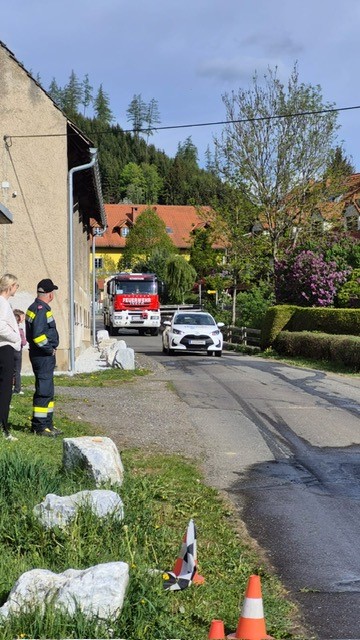 Volksschule St. Peter ob Judenburg Aktion Hallo Auto Bild von Roland Knall